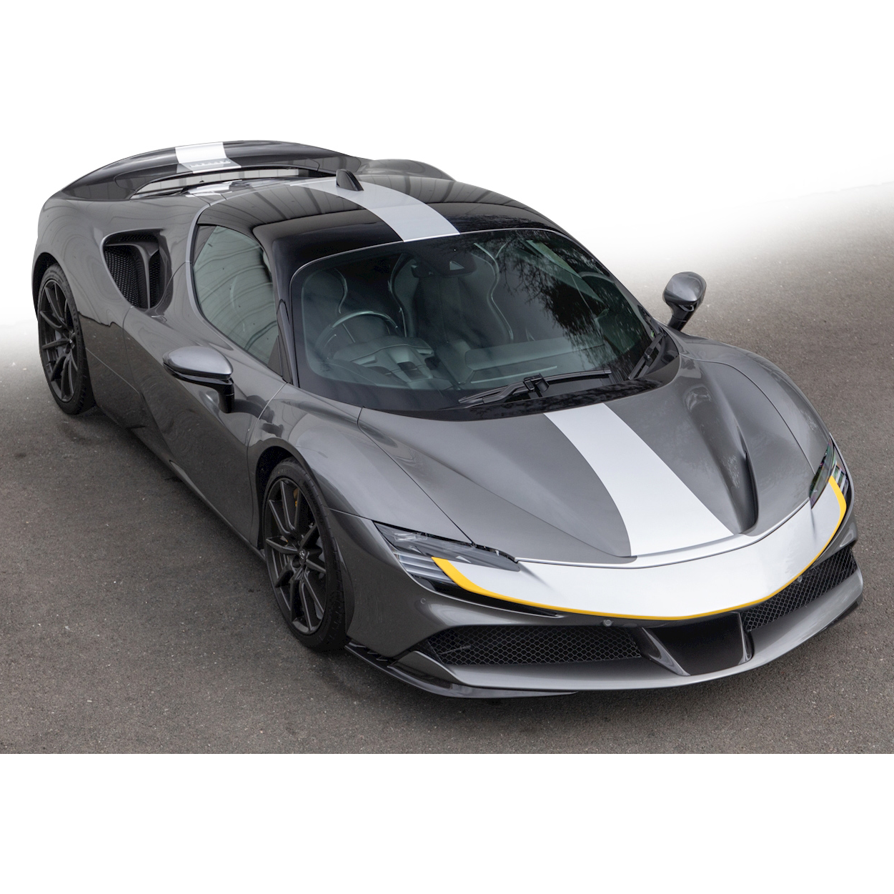 Ferrari SF90 | Phoenyx Design Carbon Fiber Front Bumper Trim