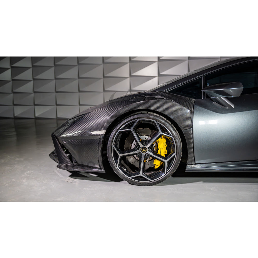 Lamborghini Huracan | Phoenyx Design Carbon Fiber Sto Style Body Kit