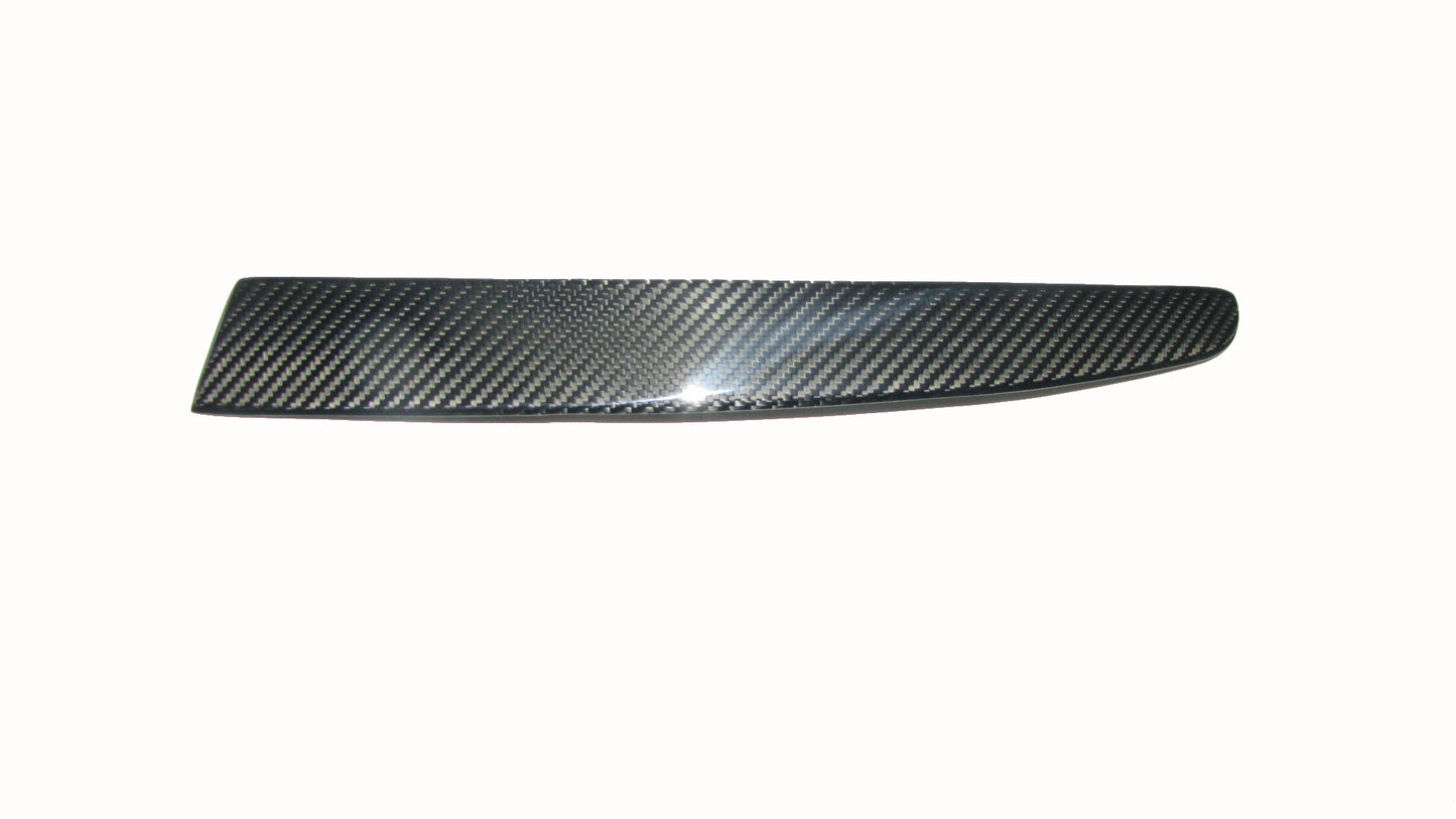 Aston Martin V8 Vantage | Phoenyx Design Carbon Fiber Tail Light Trims