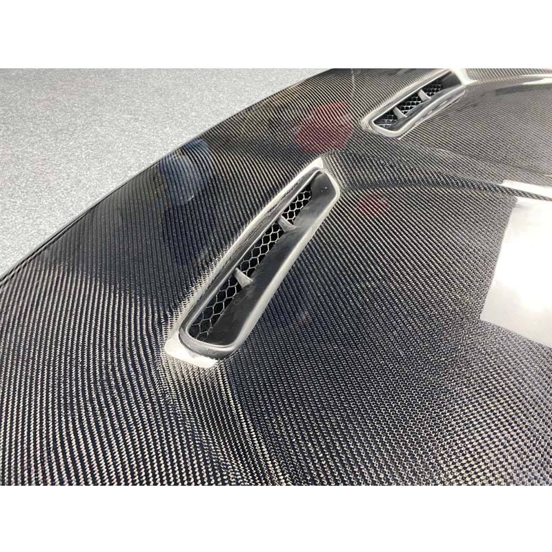 Range Rover Sport | Phoenyx Design Carbon Fiber Front Hood