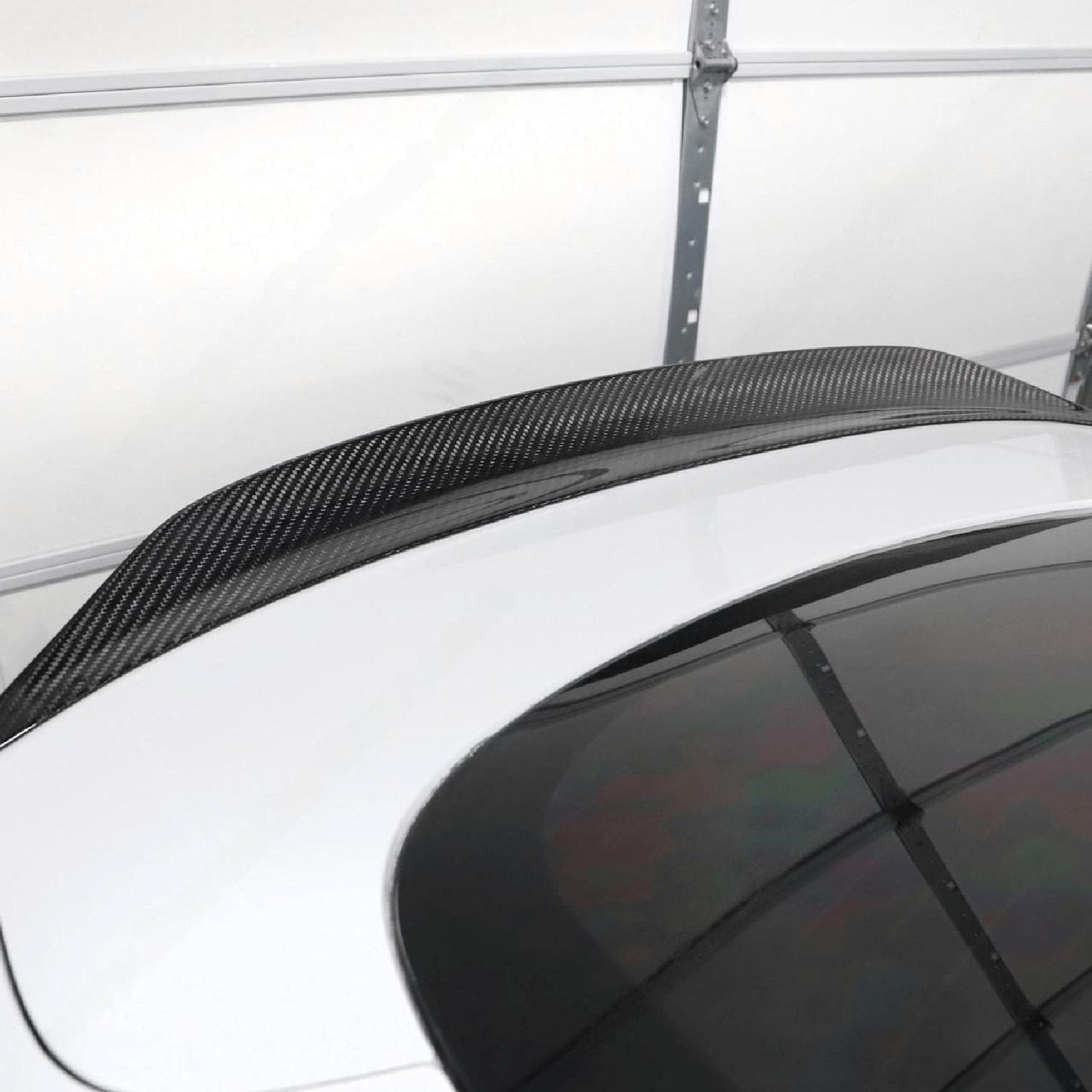 Aston Martin V8 Vantage | Phoenyx Design Carbon Fiber Ducktail Spoiler