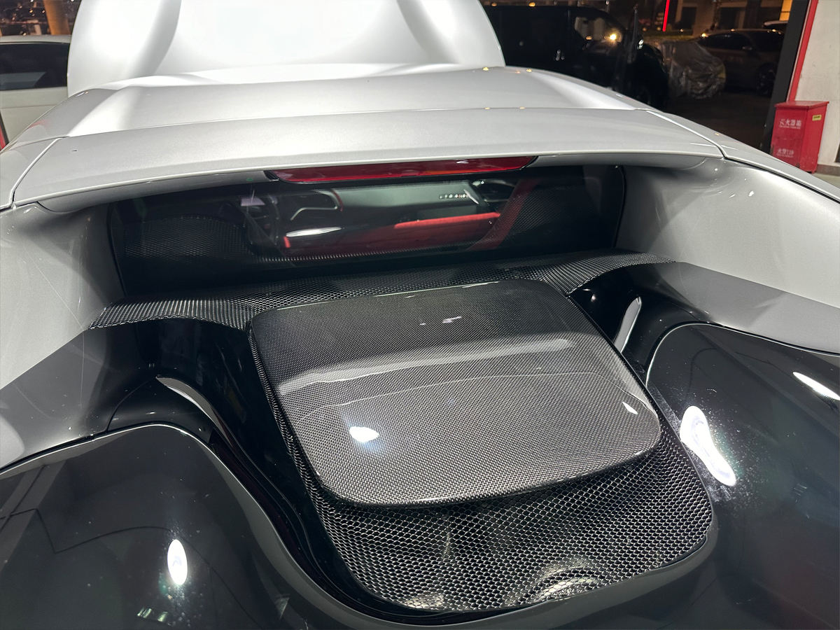 Ferrari 296 GTB | Phoenyx Design Carbon Fiber Engine Cover Panel