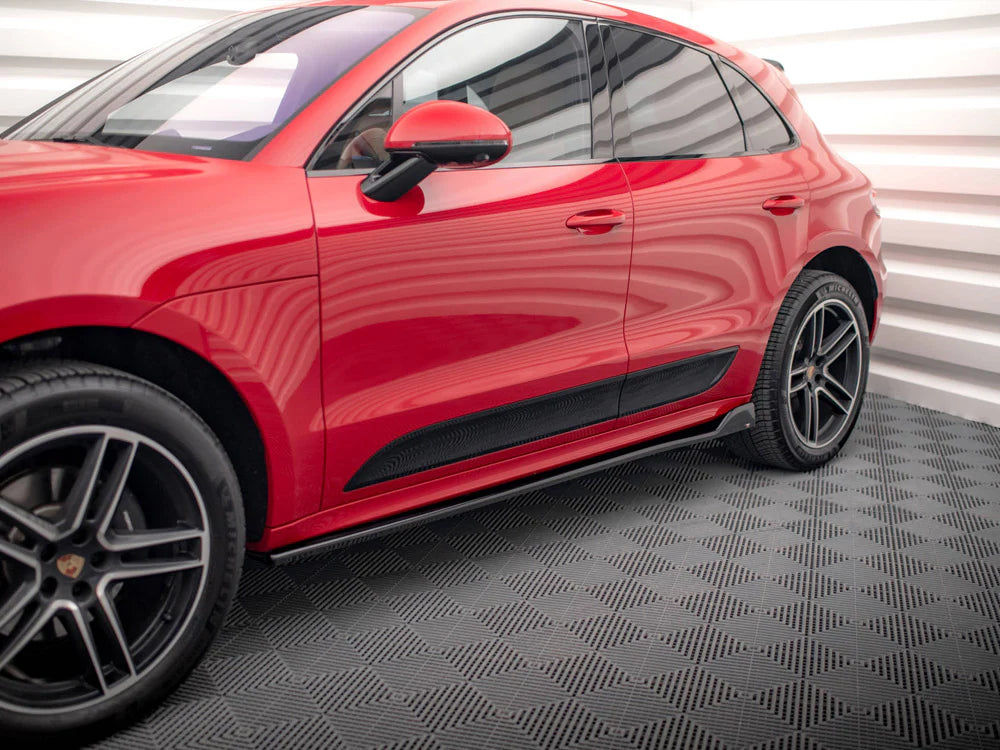 Porsche Macan | Phoenyx Design Carbon Fiber Side Skirts