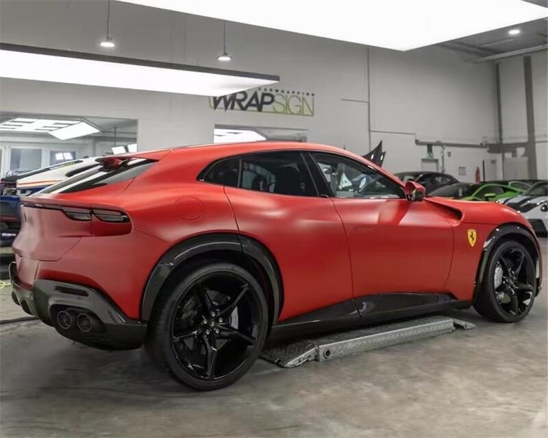 Ferrari Purosangue | Phoenyx Design Carbon Fiber Side Skirts