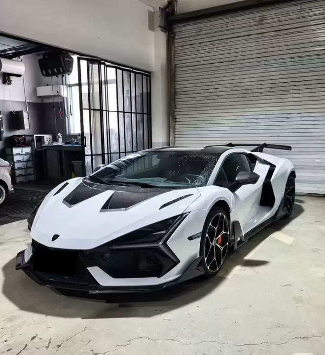 Lamborghini Revuelto | Phoenyx Design Carbon Fiber Front Lip