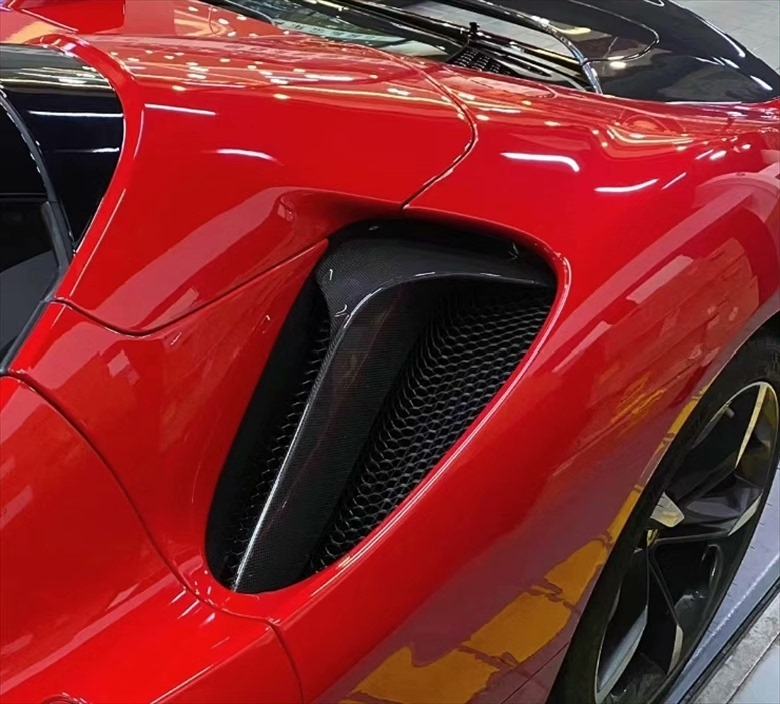 Ferrari SF90 | Phoenyx Design Carbon Fiber Side Air Vents