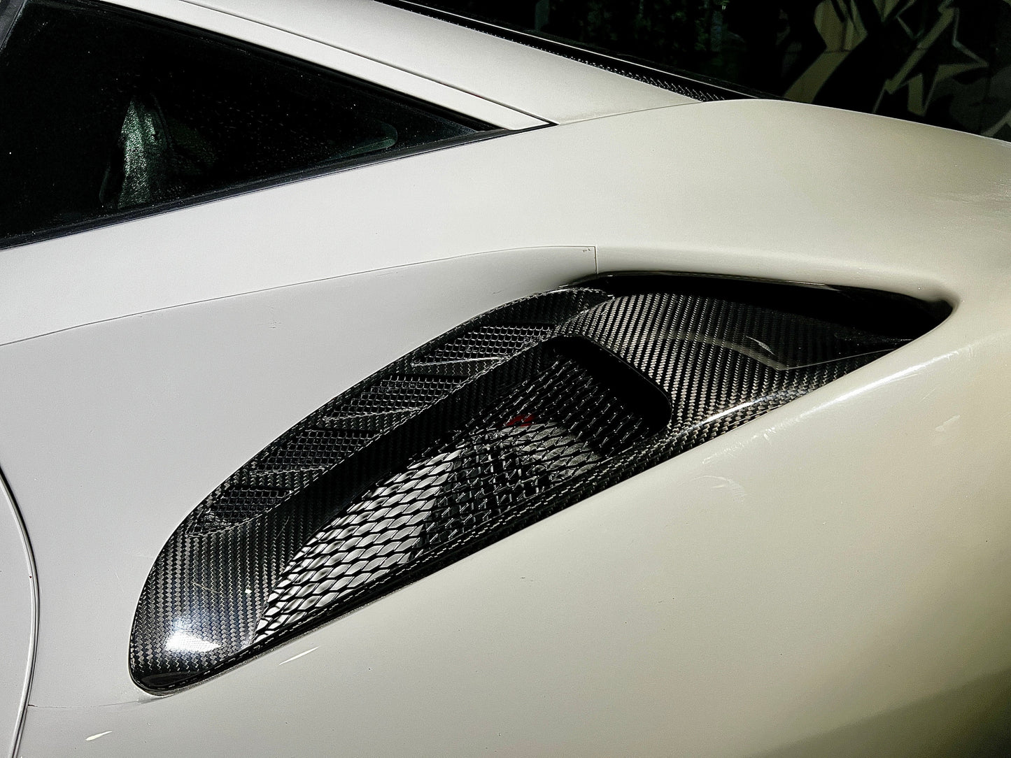 Ferrari 488 | Phoenyx Design Pista Style Carbon Fiber Side Air Vents