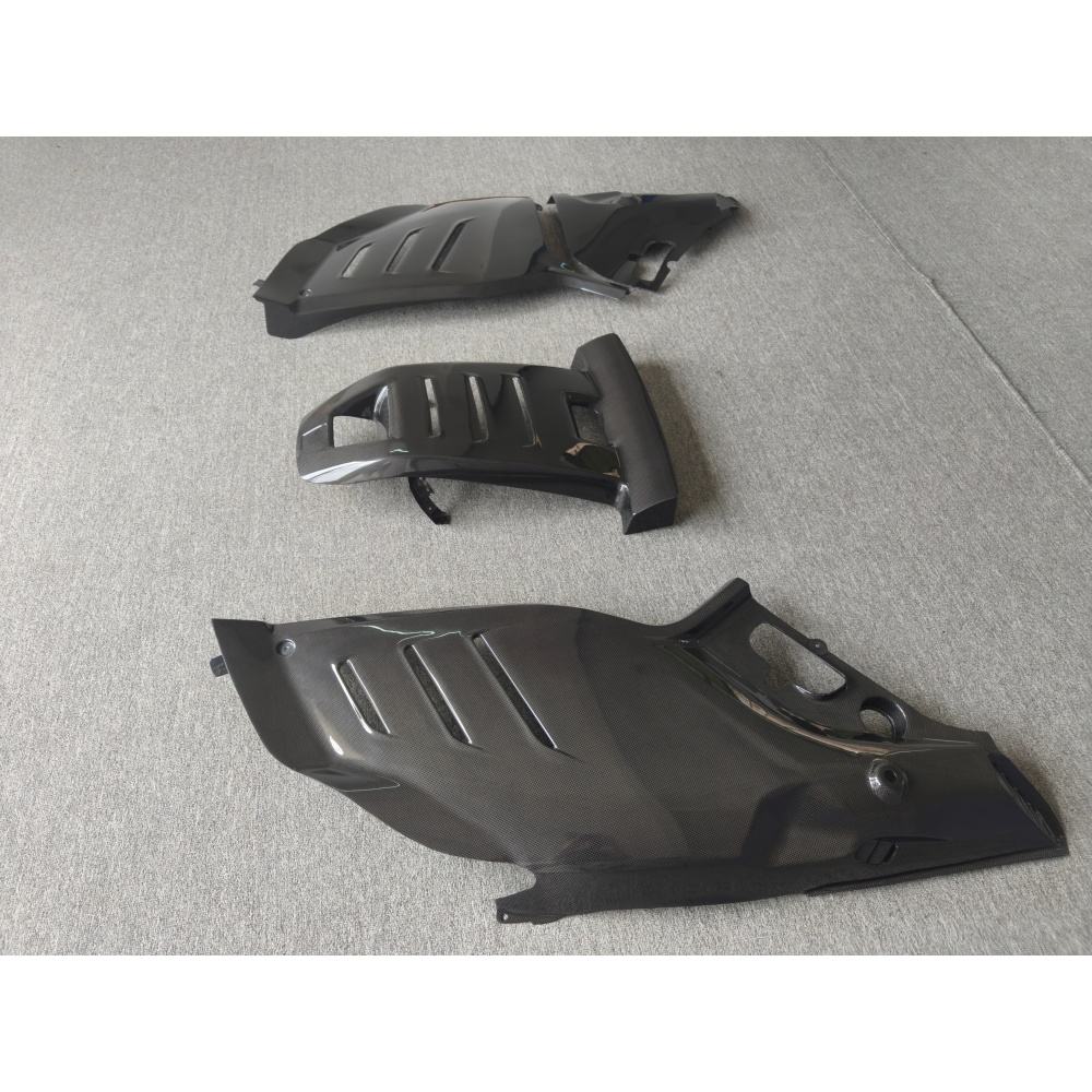 Ferrari Purosangue | Phoenyx Design Carbon Fiber Engine Cover