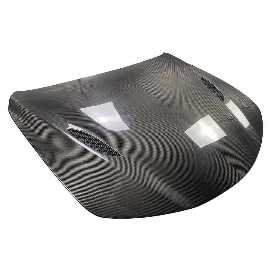 Alfa Romeo Giulia | Phoenyx Design Carbon Fiber Front Hood