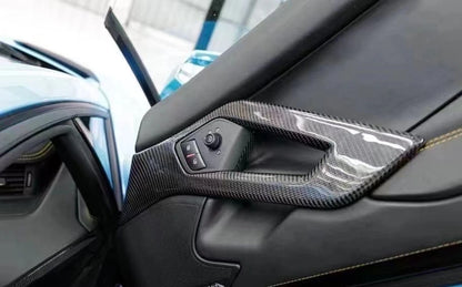 Lamborghini Aventador | Phoenyx Design Carbon Fiber Inner Door Handle Trim