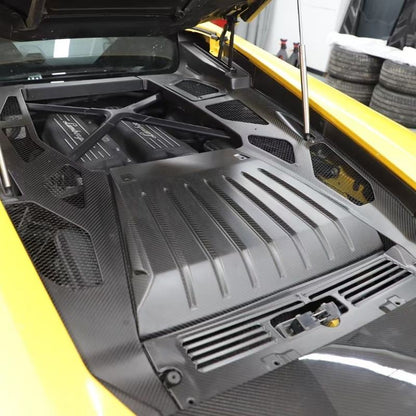 Lamborghini Huracan | Phoenyx Design Carbon Fiber Engine Bay