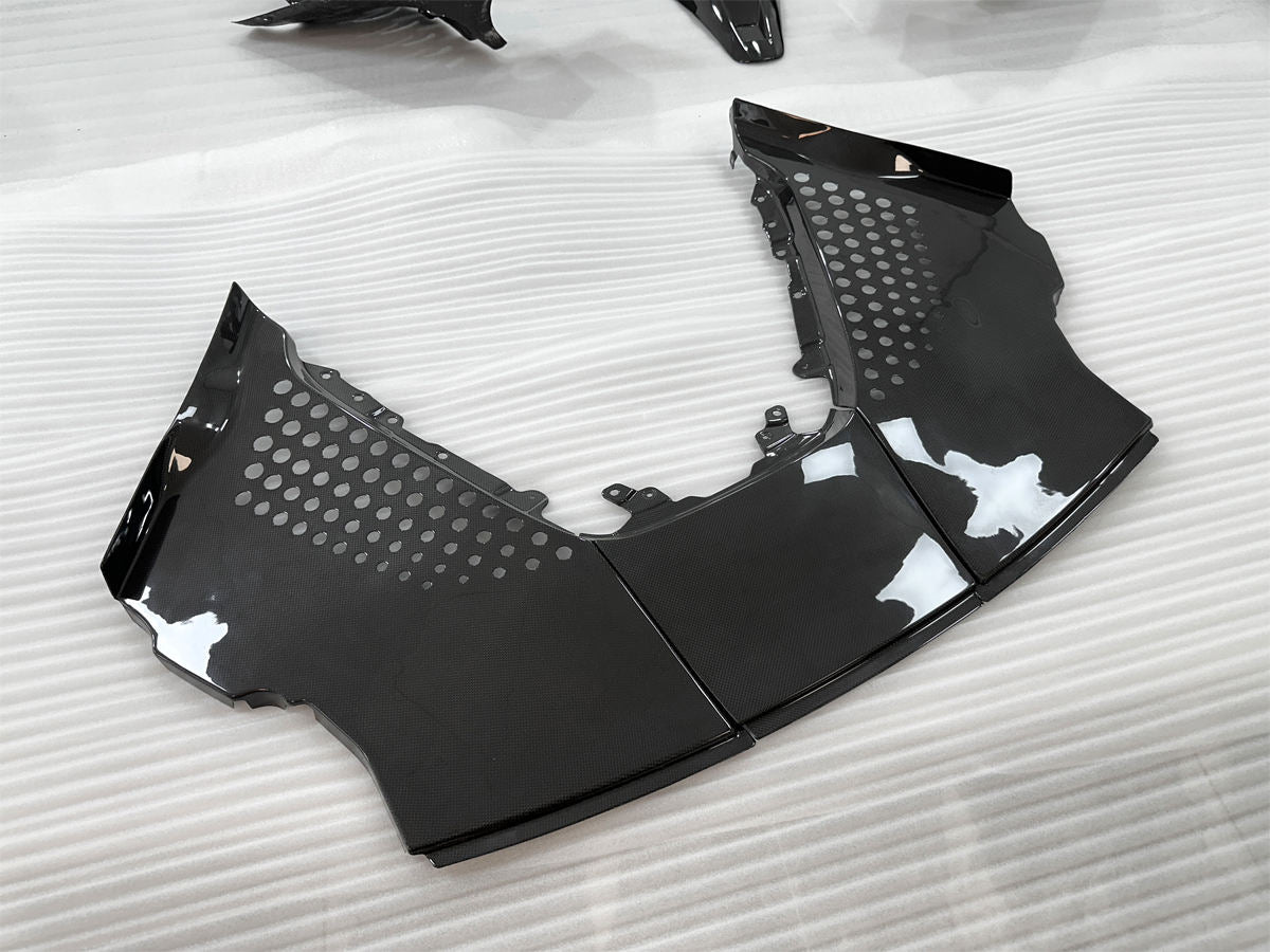 Ferrari SF90 | Phoenyx Design Carbon Fiber Engine Cover
