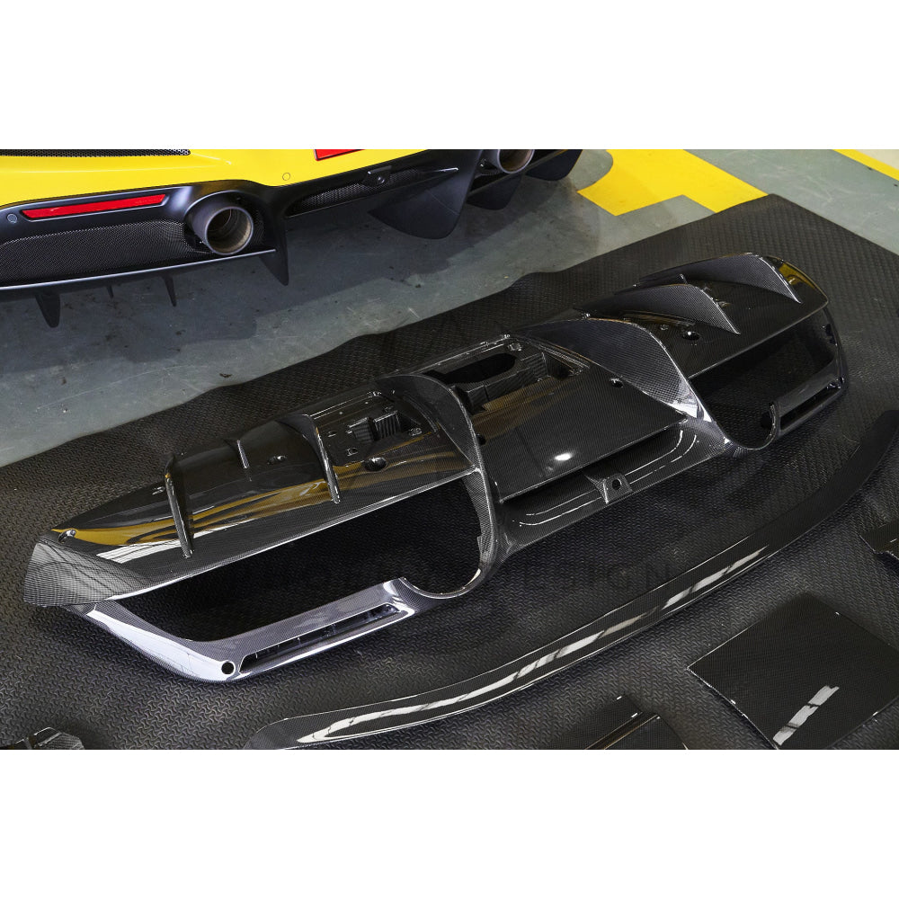 Ferrari F8 | Phoenyx Design Carbon Fiber Rear Diffuser