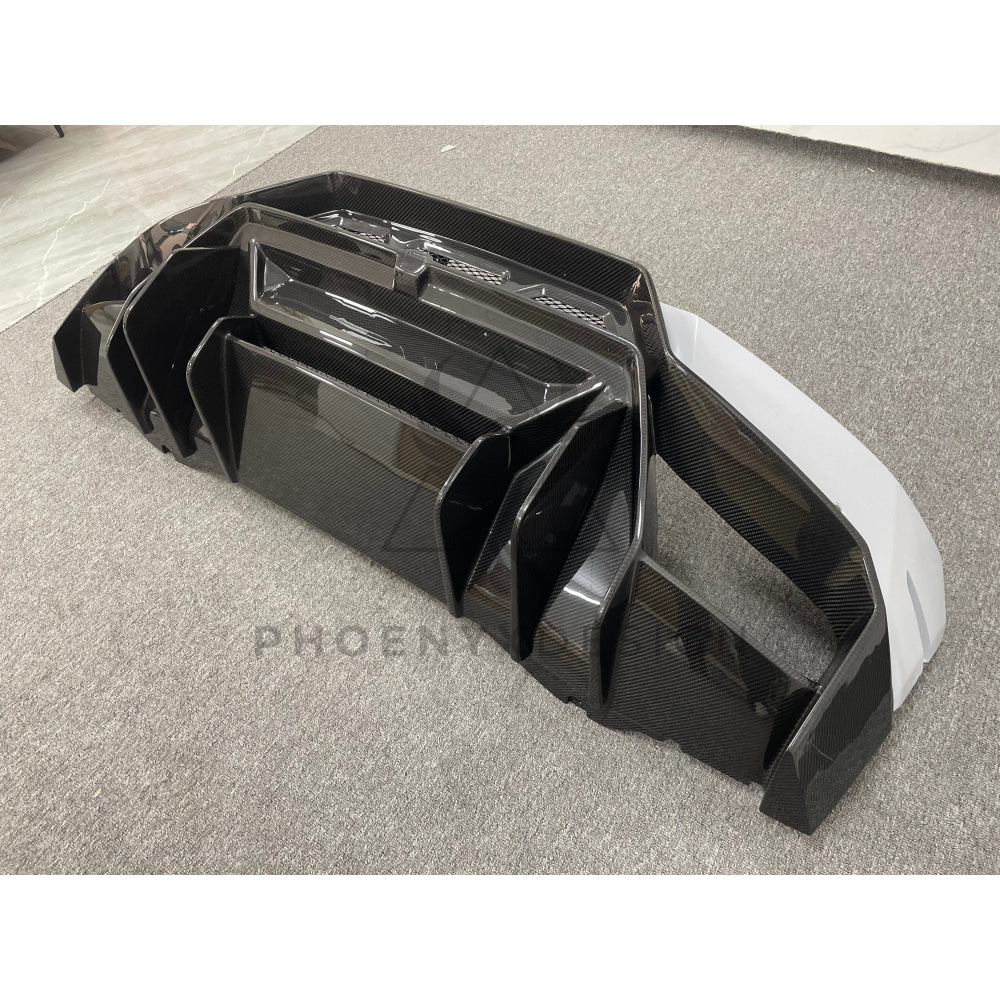 Lamborghini Huracan | Phoenyx Design Carbon Fiber Rear Bumper