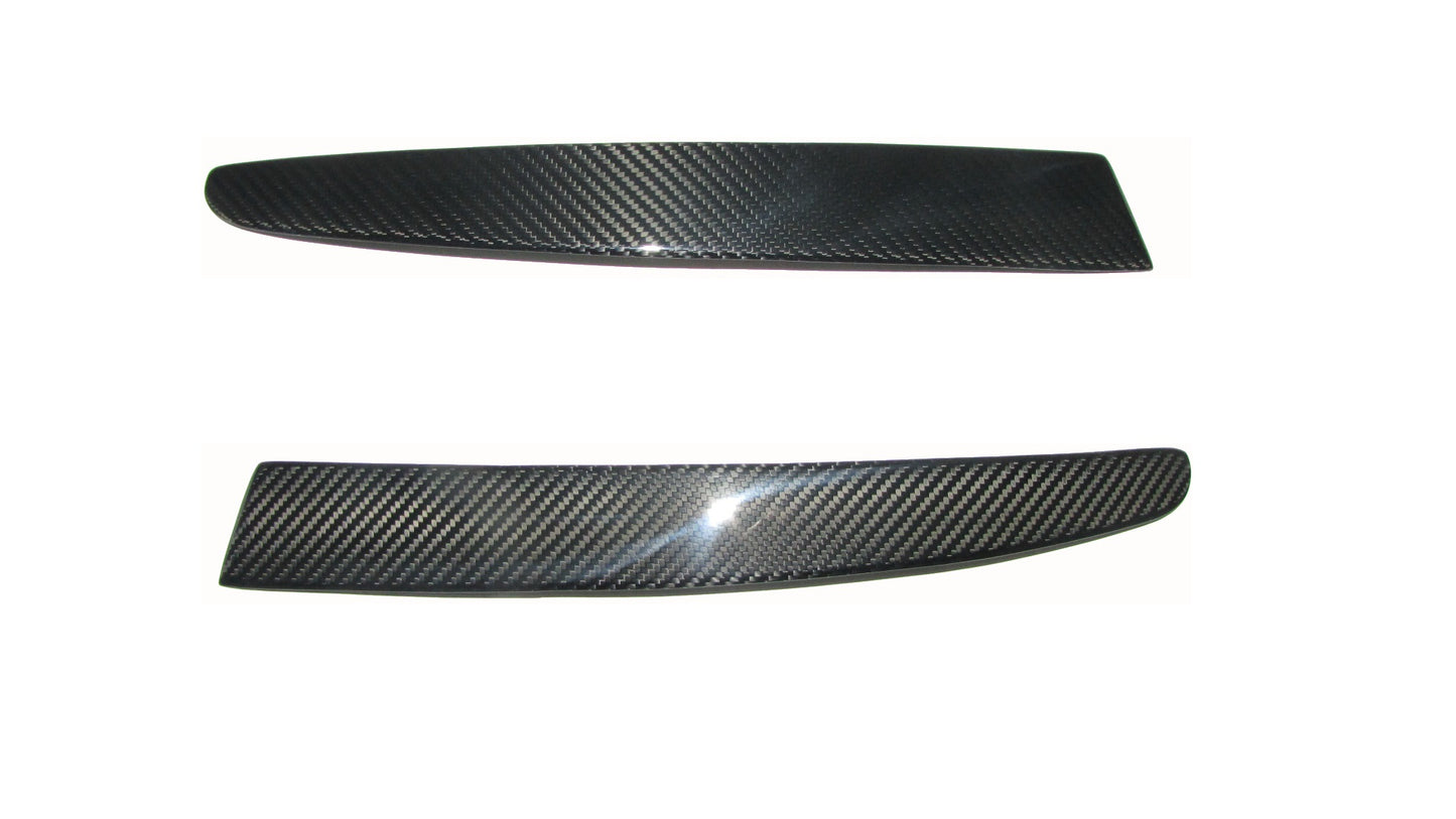 Aston Martin V8 Vantage | Phoenyx Design Carbon Fiber Tail Light Trims