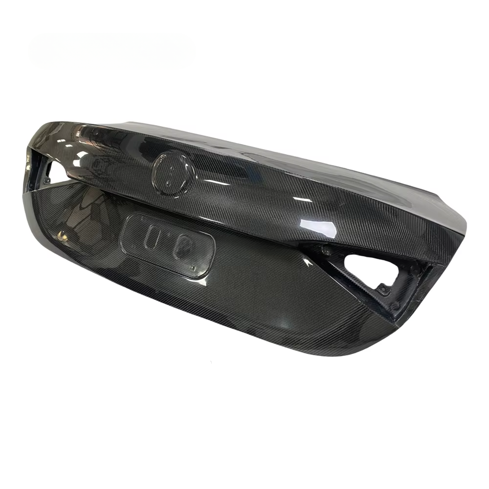 Alfa Romeo Giulia  | Phoenyx Design Carbon Fiber Trunk