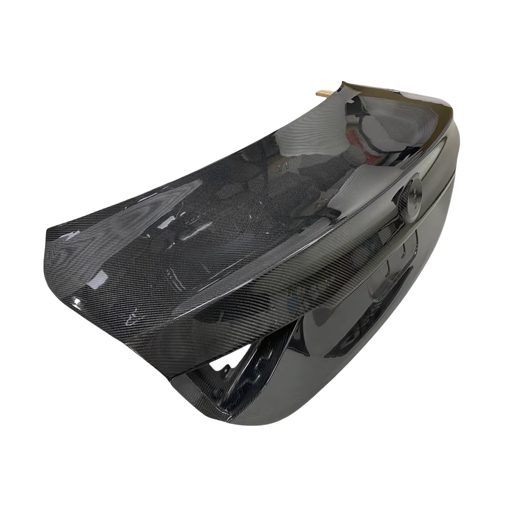 Alfa Romeo Giulia  | Phoenyx Design Carbon Fiber Trunk